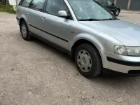 Używany VW Passat 101 KM (74 kW) 1998 Szary Kombi