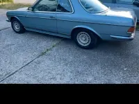 Gebraucht Mercedes 230 132 PS (97 kW) 1984 Blau Coupé