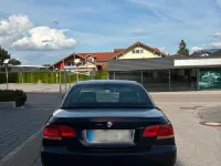 Gebraucht BMW 325 Cabriolet 218 PS (160 kW) 2009 Blau Cabrio