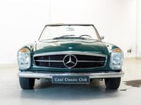 Gebraucht Mercedes 250 150 PS (110 kW) 1967 Grün Cabrio