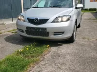 Usata Mazda 2 68 CV (50 kW) 2007 Argento Utilitaria