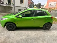 Gebraucht Mazda 2 86 PS (63 kW) 2009 Grün Kleinwagen