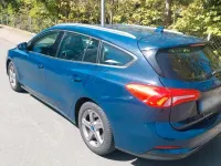 Gebraucht Ford Focus 120 PS (88 kW) 2019 Blau Kombi