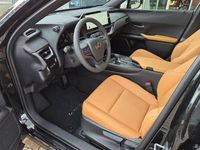 Neu Lexus UX 2026 Grün SUV