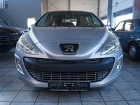 Gebraucht Peugeot 308 Premium 156 PS (114 kW) 2011 Silber Limousine