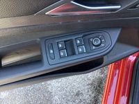 Gebraucht VW Golf VIII 131 PS (96 kW) 2022 Rot Kleinwagen
