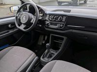 Gebraucht VW up! 60 PS (44 kW) 2013 Silber Kleinwagen