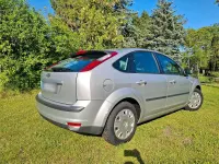 Używany Ford Focus 74 KM (54 kW) 2006 Srebrny Sedan/Limuzyna