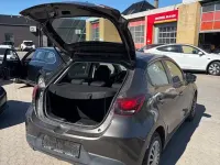 Usata Mazda 2 90 CV (66 kW) 2016 Grigio Berlina