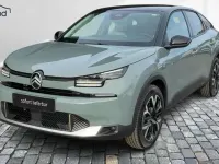 Neu Citroën C4 131 PS (96 kW) 2025 Grün / manhattangrün SUV