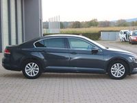 Gebraucht VW Passat Comfortline 150 PS (110 kW) 2016 Grau Limousine