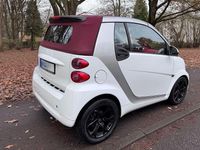 Gebraucht Smart ForTwo Cabrio Passion 71 PS (52 kW) 2011 Weiß Cabrio