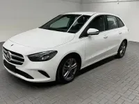 Gebraucht Mercedes B180 Style 136 PS (100 kW) 2019 Polarweiss Kleinwagen
