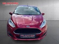 Gebraucht Ford Fiesta Celebration 101 PS (74 kW) 2017 Rot Limousine