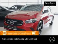 Gebraucht Mercedes B200 Night 163 PS (119 kW) 2022 Rot Kleinwagen