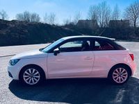 Gebraucht Audi A1 85 PS (62 kW) 2011 Weiß Kleinwagen