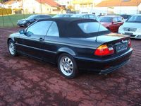 Gebraucht BMW 318 Cabriolet Sport Line 143 PS (105 kW) 2002 Schwarz Cabrio