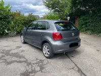 Gebraucht VW Polo 90 PS (66 kW) 2011 Grau Kleinwagen