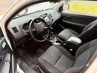 Gebraucht Toyota HiLux 144 PS (105 kW) 2014 Weiß Abholung