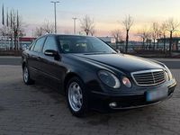 Gebraucht Mercedes E200 122 PS (89 kW) 2005 Schwarz Limousine