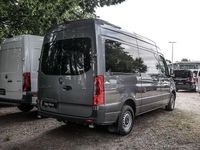Gebraucht Mercedes Sprinter 170 PS (125 kW) 2023 Grau Van