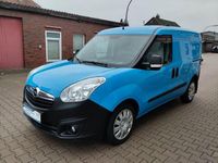 Second-hand Opel Combo 120 CP (88 kW) 2015 Albastru Monovolum