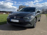 Gebraucht VW Golf VIII Active 150 PS (110 kW) 2023 Grau Limousine