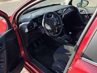 Gebraucht Citroën C3 Tendance 95 PS (69 kW) 2012 Rot Limousine