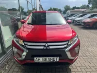 Gebraucht Mitsubishi Eclipse Cross Basis 163 PS (119 kW) 2019 Rot SUV