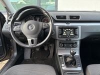 Gebraucht VW Passat Comfortline 122 PS (89 kW) 2011 Braun Limousine