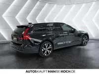 Gebraucht Volvo V60 145 PS (106 kW) 2025 Kombi