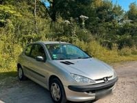 Gebraucht Peugeot 206 60 PS (44 kW) 2004 Silber Kleinwagen
