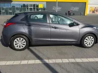 Gebraucht Hyundai i30 Trend 101 PS (74 kW) 2017 Grau Limousine