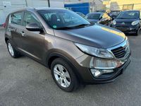 gebraucht Kia Sportage Vision 2WD. 8 Fach Bereift . Tüv Neue