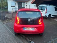 gebraucht VW up! Rot aus 1 Hand