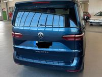 Gebraucht VW Multivan 150 PS (110 kW) 2023 Blau Van