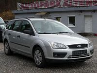 Gebraucht Ford Focus Trend 101 PS (74 kW) 2005 Silber Kombi