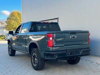 Neu Chevrolet Silverado 426 PS (313 kW) 2025 Grau SUV