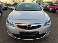Gebraucht Opel Astra 116 PS (85 kW) 2010 Silber Limousine
