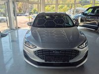 Używany Ford Focus Titanium 116 KM (85 kW) 2023 Srebrny Sedan/Limuzyna