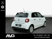 Używany Smart ForFour Electric Drive 60 kW (82 KM) 2021 Biały Sedan/Limuzyna