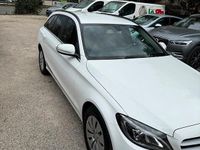 Gebraucht Mercedes C200 136 PS (100 kW) 2015 Weiß Kombi