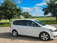 Gebraucht VW Touran Style 140 PS (102 kW) 2011 Weiß Van / Kleinbus