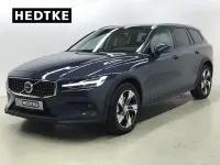 Gebraucht Volvo V60 CC Ultimate 197 PS (144 kW) 2023 Denim blue / Kombi