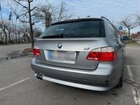 Gebraucht BMW 523 Basis 177 PS (130 kW) 2006 Grau Kombi
