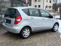 Gebraucht Mercedes A180 109 PS (80 kW) 2011 Silber Limousine