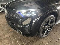 Gebraucht Mercedes GLC220 AMG 197 PS (144 kW) 2025 Metalliclack obsidianschwarz Coupé