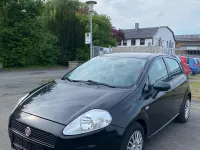 Gebraucht Fiat Grande Punto 75 PS (55 kW) 2011 Schwarz Kleinwagen