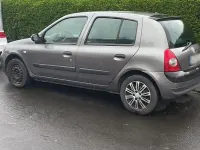 Gebraucht Renault Clio II 75 PS (55 kW) 2003 Grau Kombi