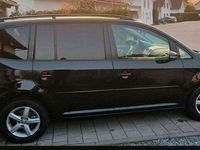 Gebraucht VW Touran Trendline 105 PS (77 kW) 2012 Schwarz Van / Kleinbus